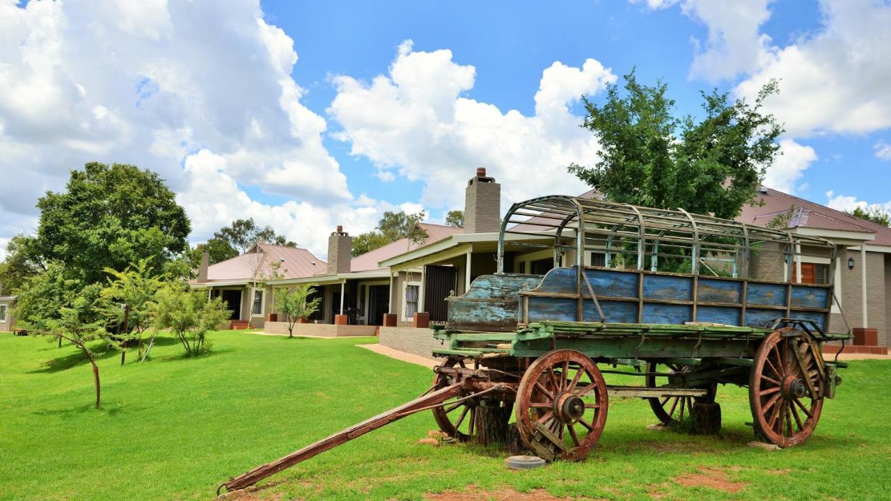 African Hills Safari Lodge & Spa Magaliesburg Exterior foto