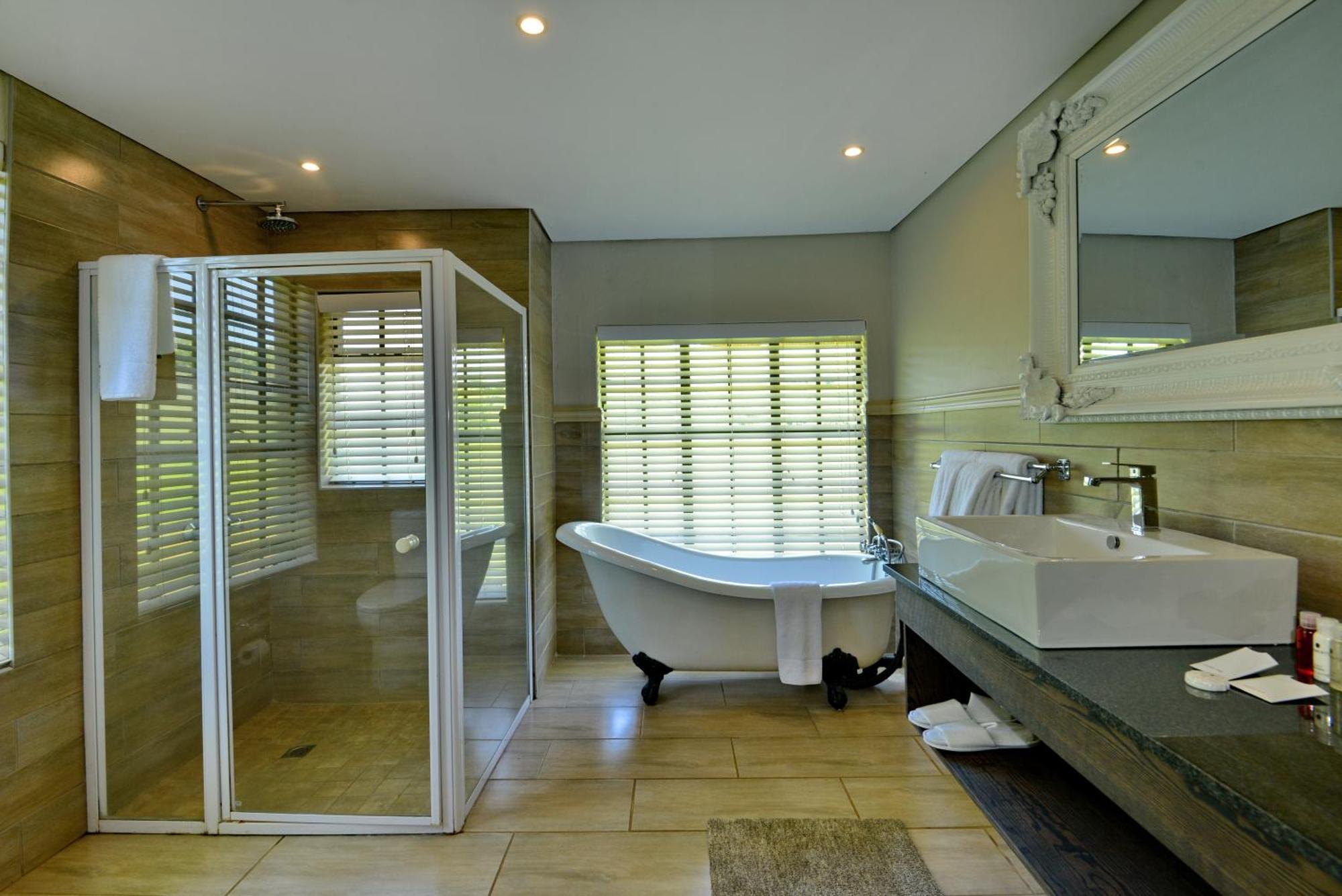African Hills Safari Lodge & Spa Magaliesburg Exterior foto